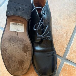 Bostonian Black Leather Boat Shoes